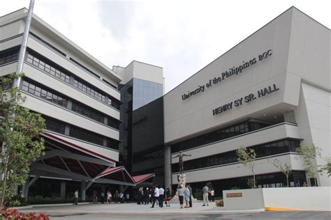 university of the philippines bonifacio global city photos|Henry Sy, Sr. Hall, at the UP Bonifacio Global City, UP’s 17th .